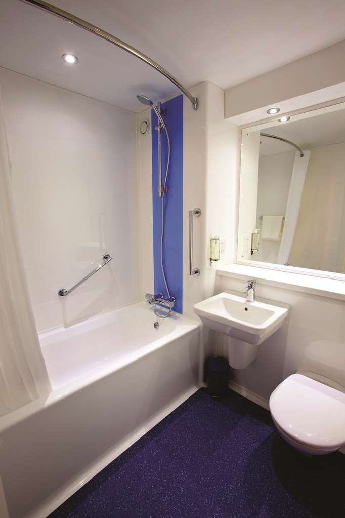 Travelodge バッキンガム 部屋 写真